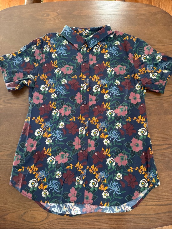 Wildfang Tops - Wildfang Navy Floral Short-Sleeve Button-Down Shirt